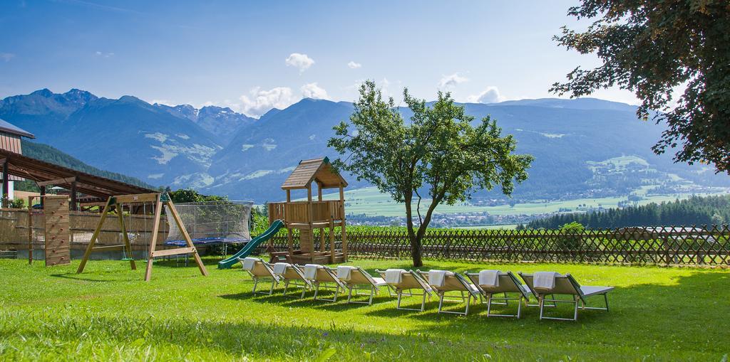 Appartement- Und Wellnesshotel Winkler Пфальцен Экстерьер фото